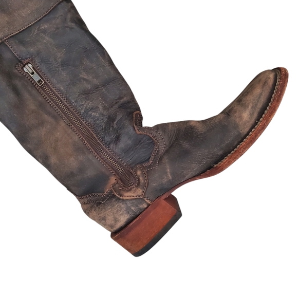 Dan Post Distressed Leather Square Toe Studded Boots Size 7.5 Style 3296 - Picture 2 of 13